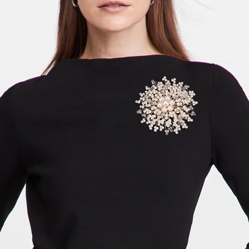 Pearl Woven Flower Brooch For  - đánh giá và giá Women Fashion Designer